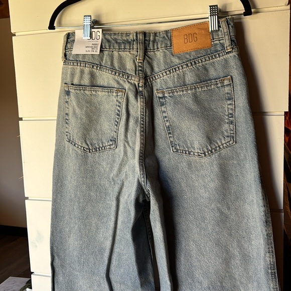 Brand new. Wide leg BDG jeans - Picture 3 of 6
